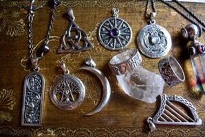 Talismans and amulets for good luck and well-being in the family