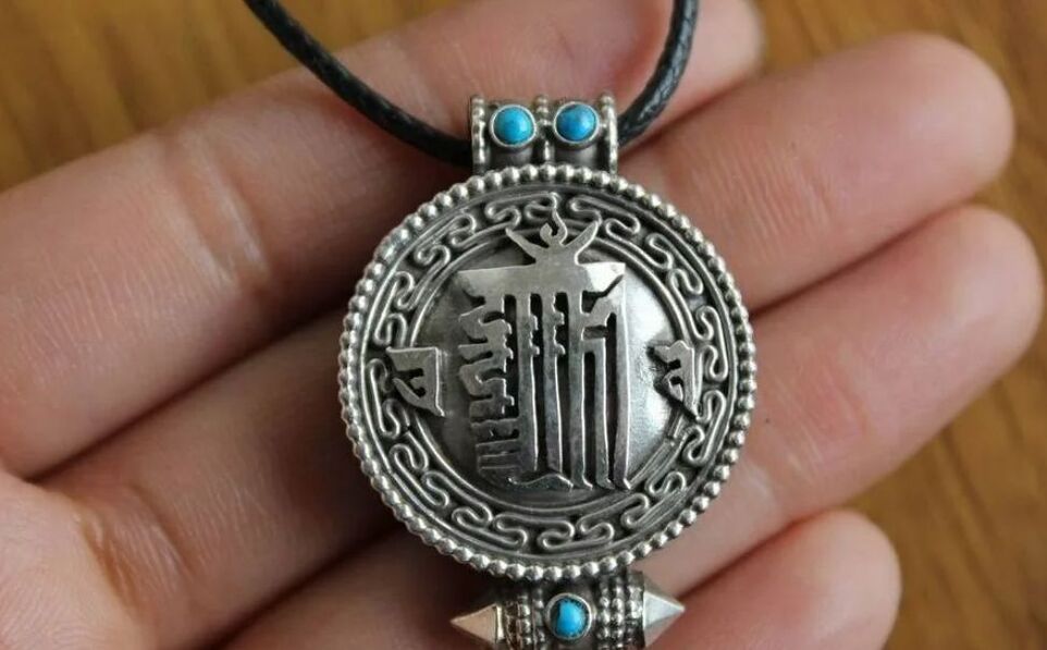 Tibetan amulet for luck